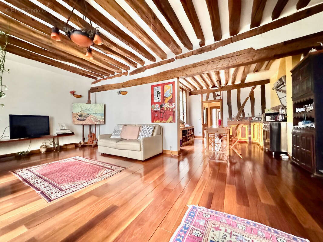 Appartement à PARIS-2E