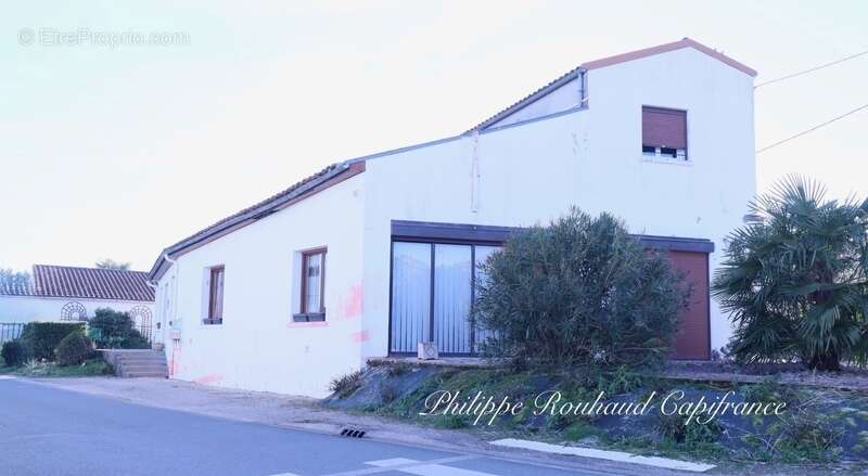 Maison à PUY-DE-SERRE