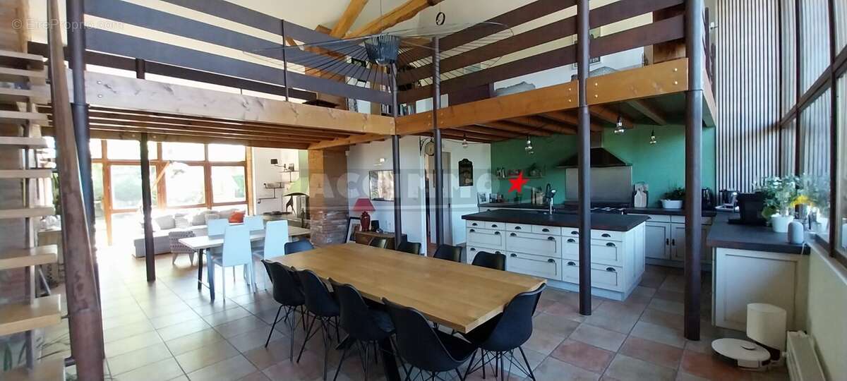 Maison à DREMIL-LAFAGE