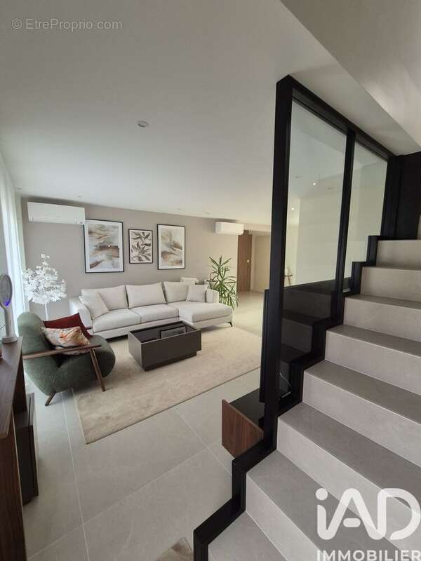 Photo 9 - Maison à CRECY-LA-CHAPELLE