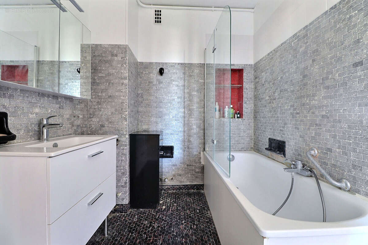 Appartement à AUBERVILLIERS