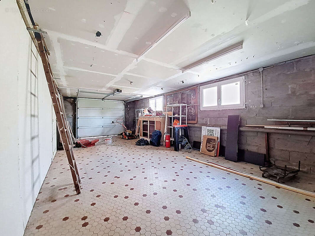 Maison à SAINTE-LUCE-SUR-LOIRE