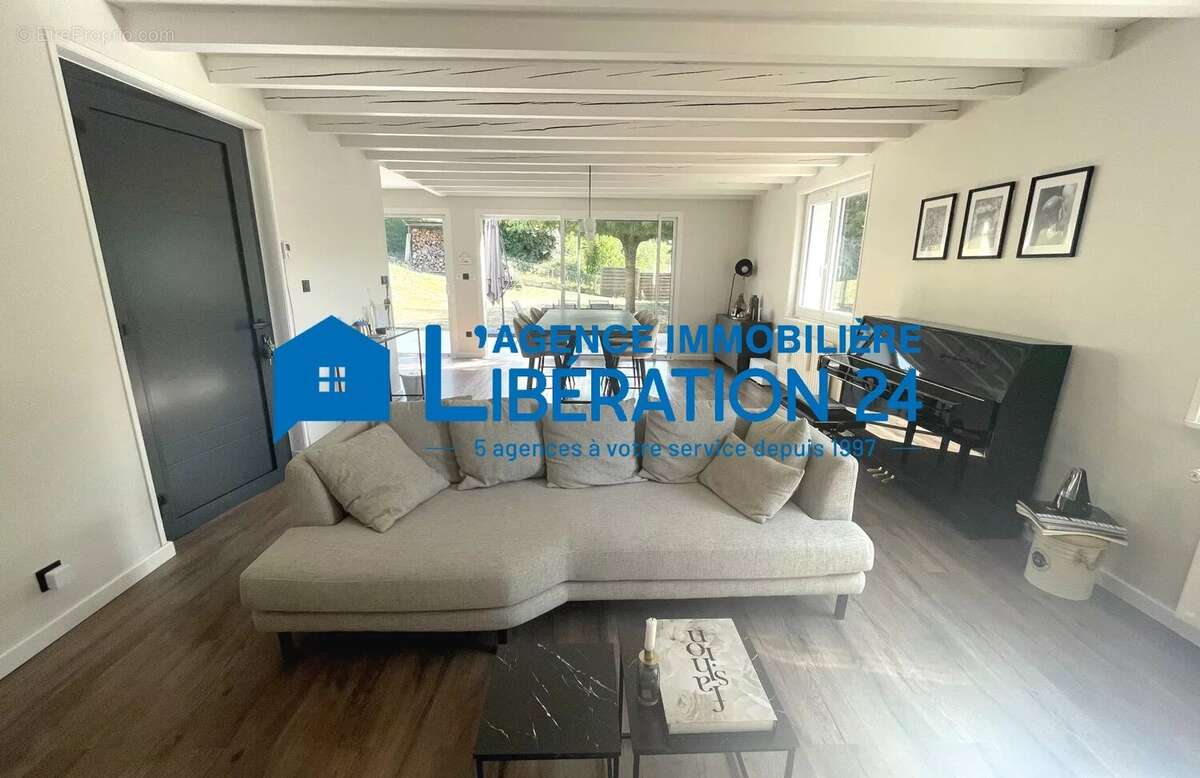 Maison plain pied 105 m² Sous Sol 115 m² Terrain 1289 m² - photo 7
