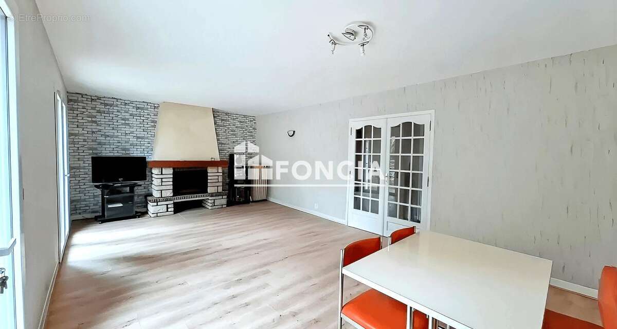 Un havre de paix avec potentiel unique ! - photo 3