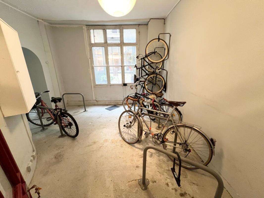 Appartement à PARIS-10E