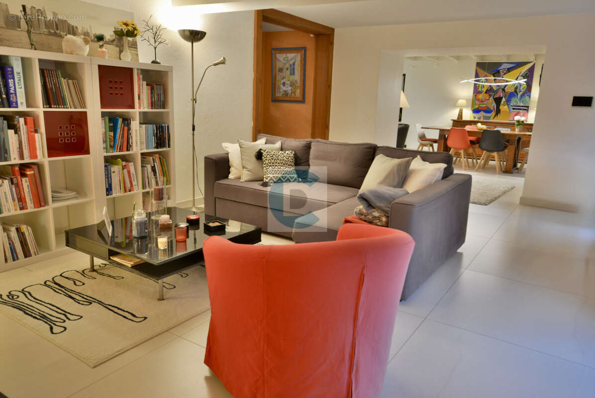 Maison à CORNIER