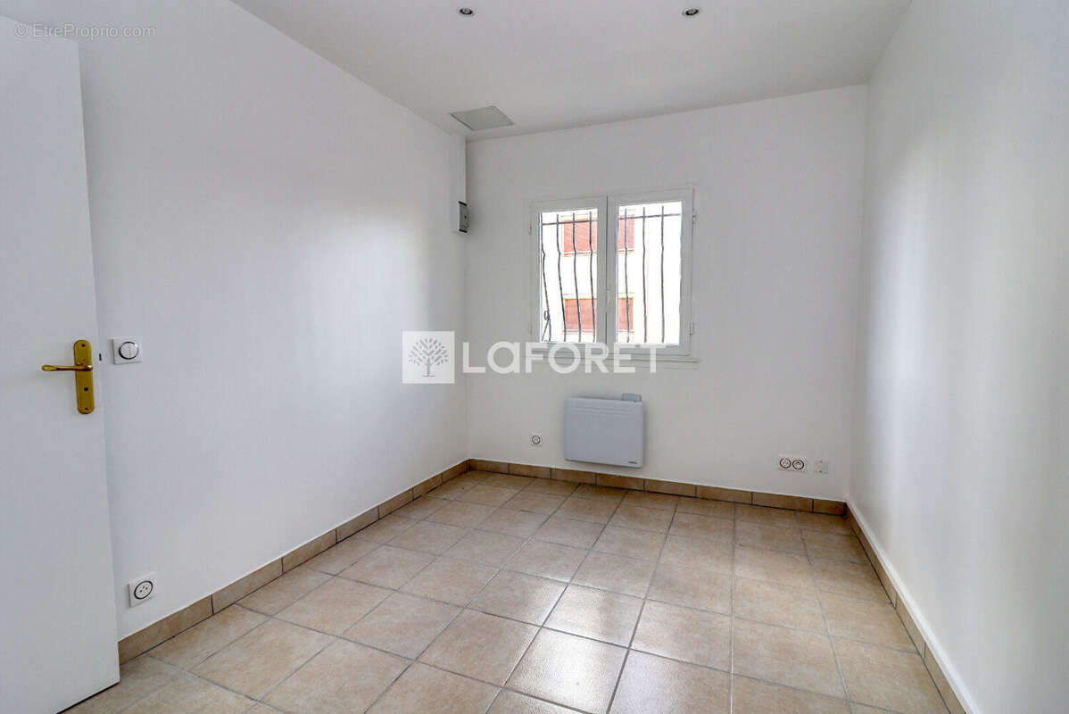 Commerce à CONFLANS-SAINTE-HONORINE