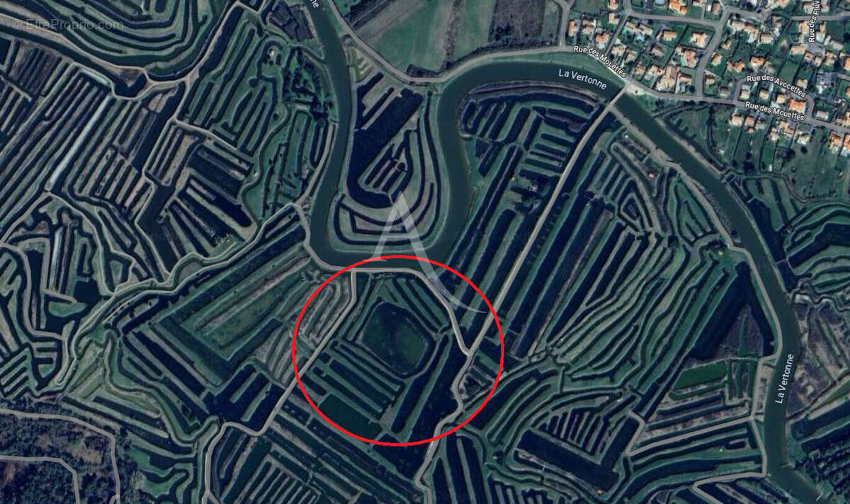 Terrain à LES SABLES-D&#039;OLONNE