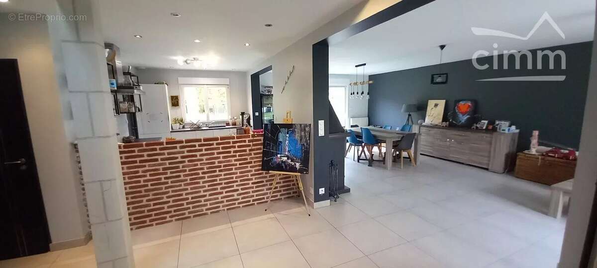 Maison à CANDE-SUR-BEUVRON