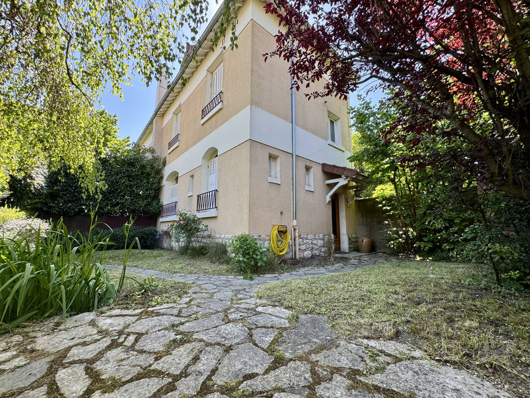 Maison à LE PERREUX-SUR-MARNE