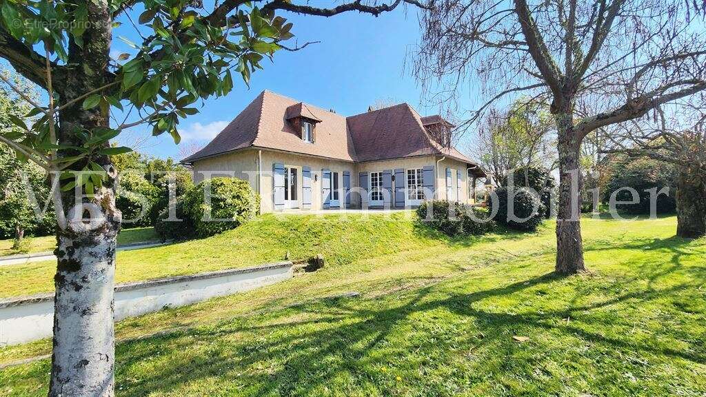 Maison à SAINT-LAURENT-DES-HOMMES