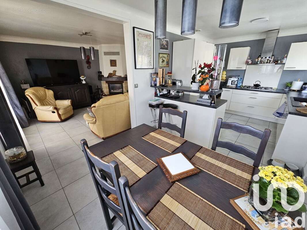 Photo 5 - Maison à LE THILLAY