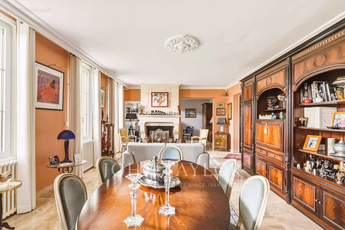 Maison à IZON
