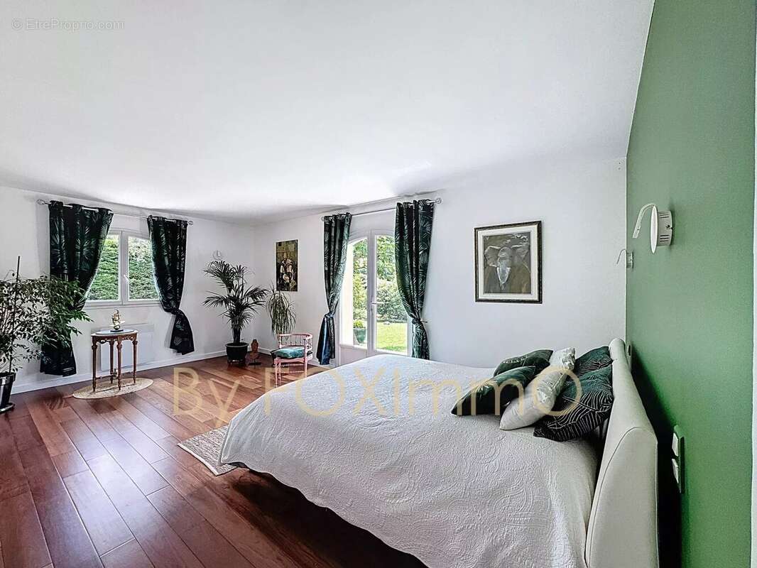 Maison à MONTAUROUX