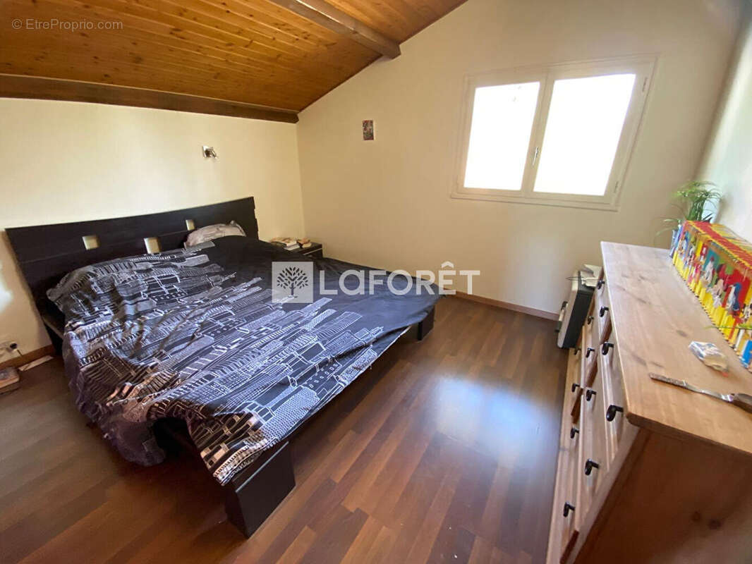 Maison à MARTIGNAS-SUR-JALLE