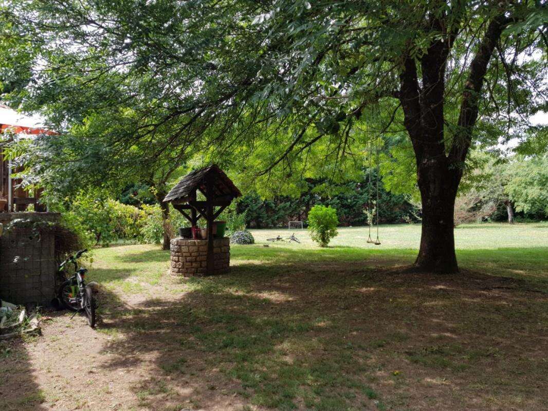 Maison à BIARS-SUR-CERE
