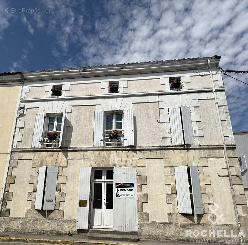 Maison à NERE