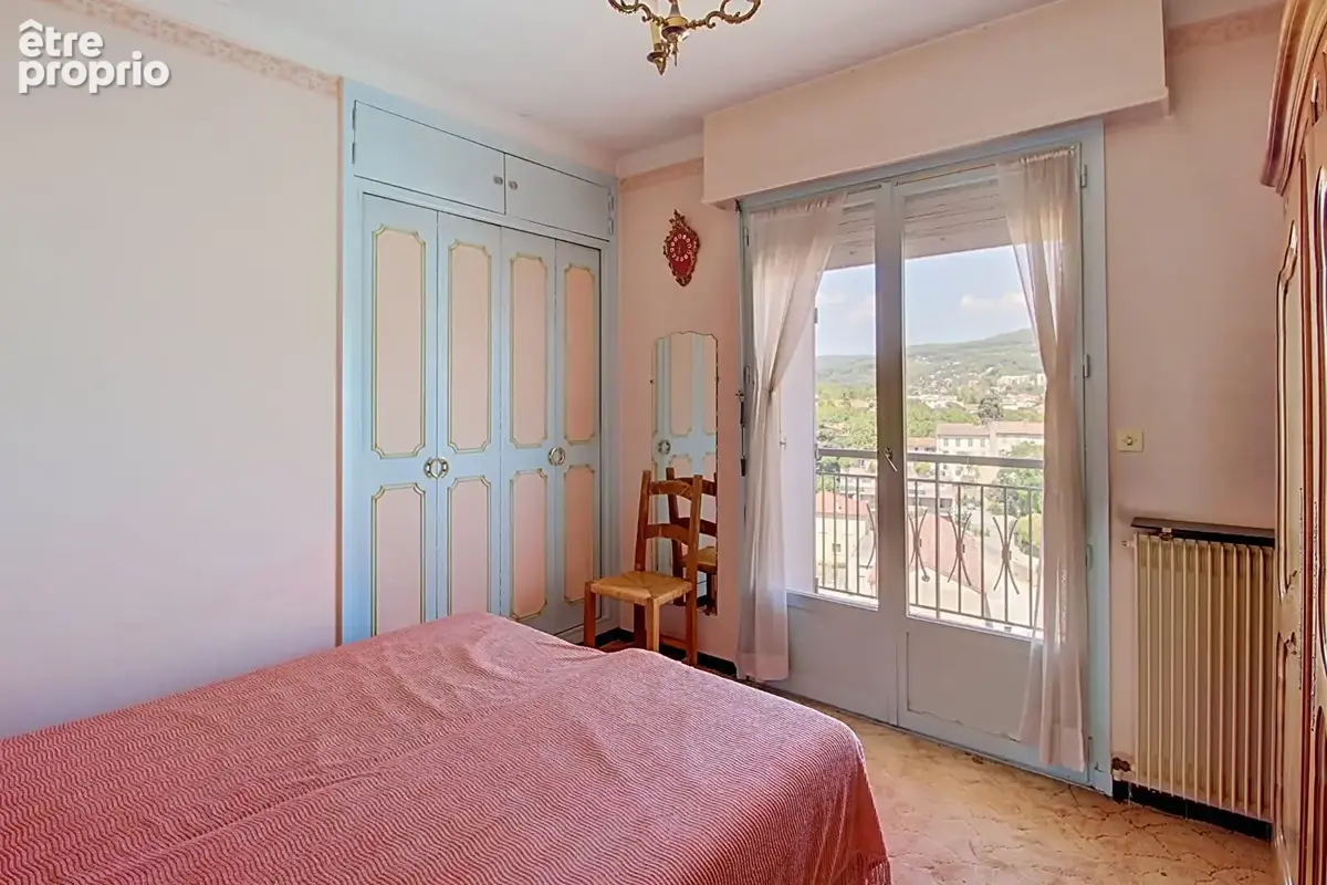 A VENDRE  ! Appartement 3 pièces à Draguignan - Dernier étage avec vue et terrasses - photo 10