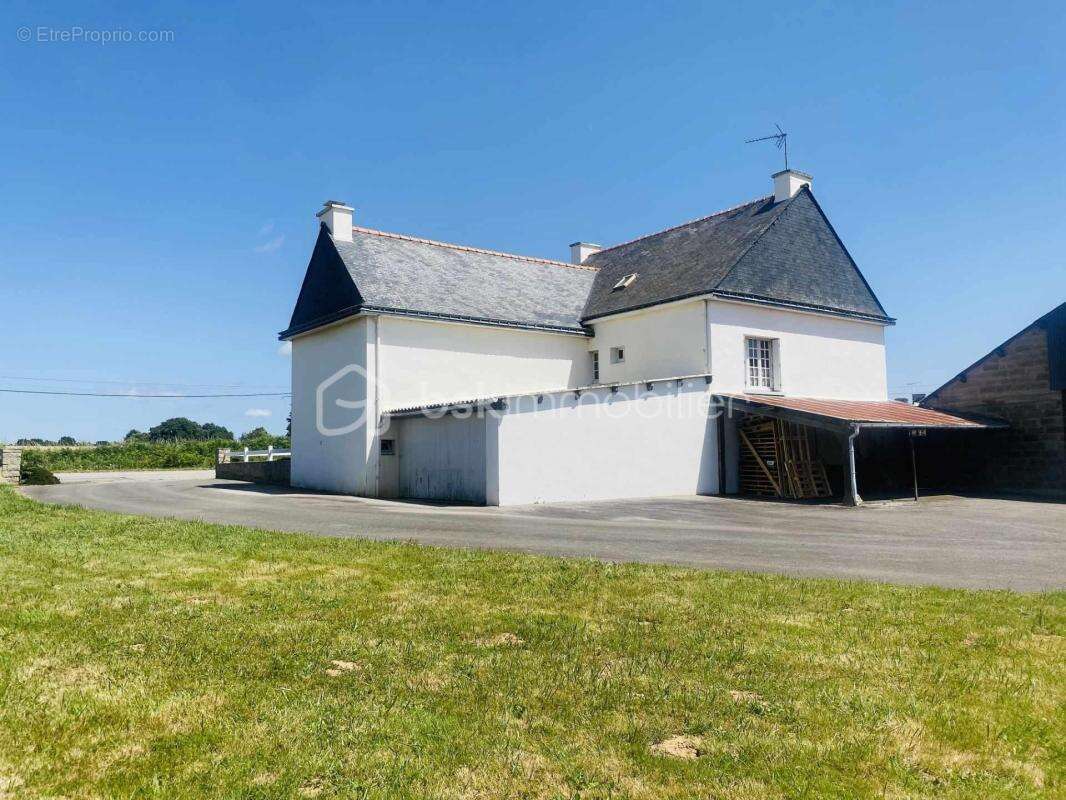 Maison à JOSSELIN