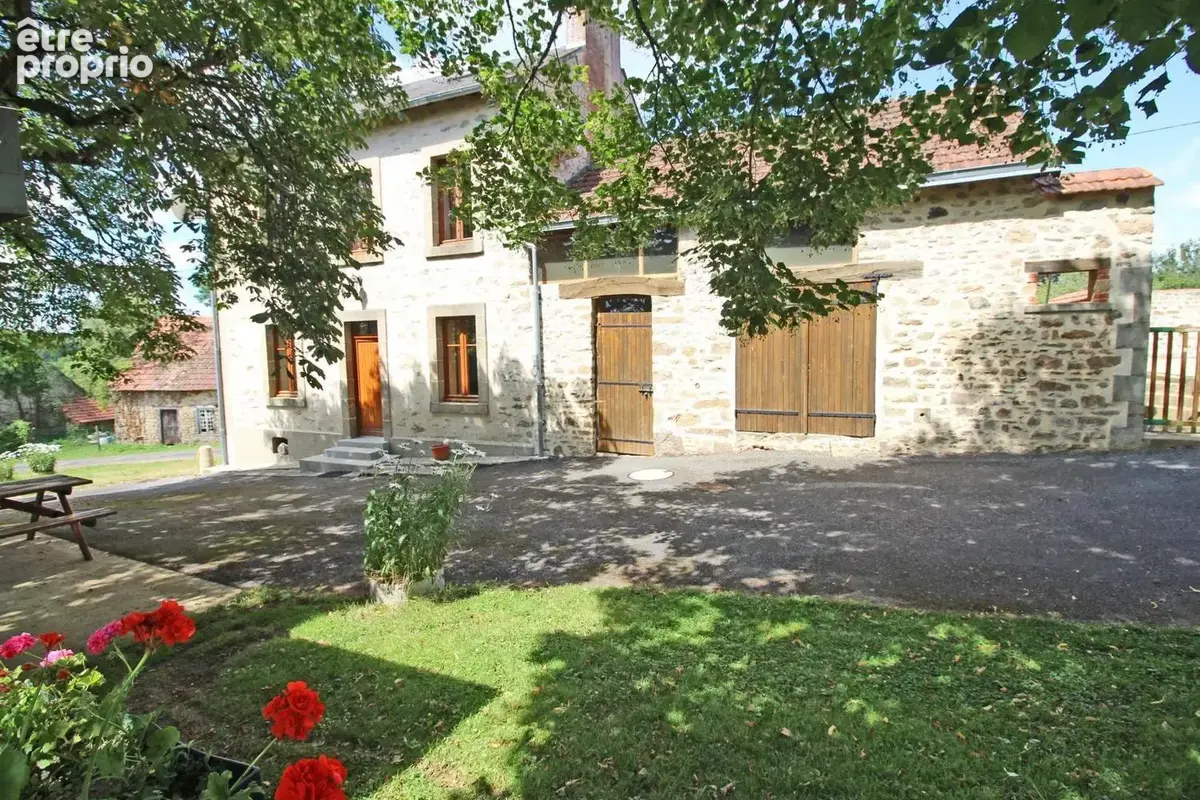 Maison à ARNAC-LA-POSTE
