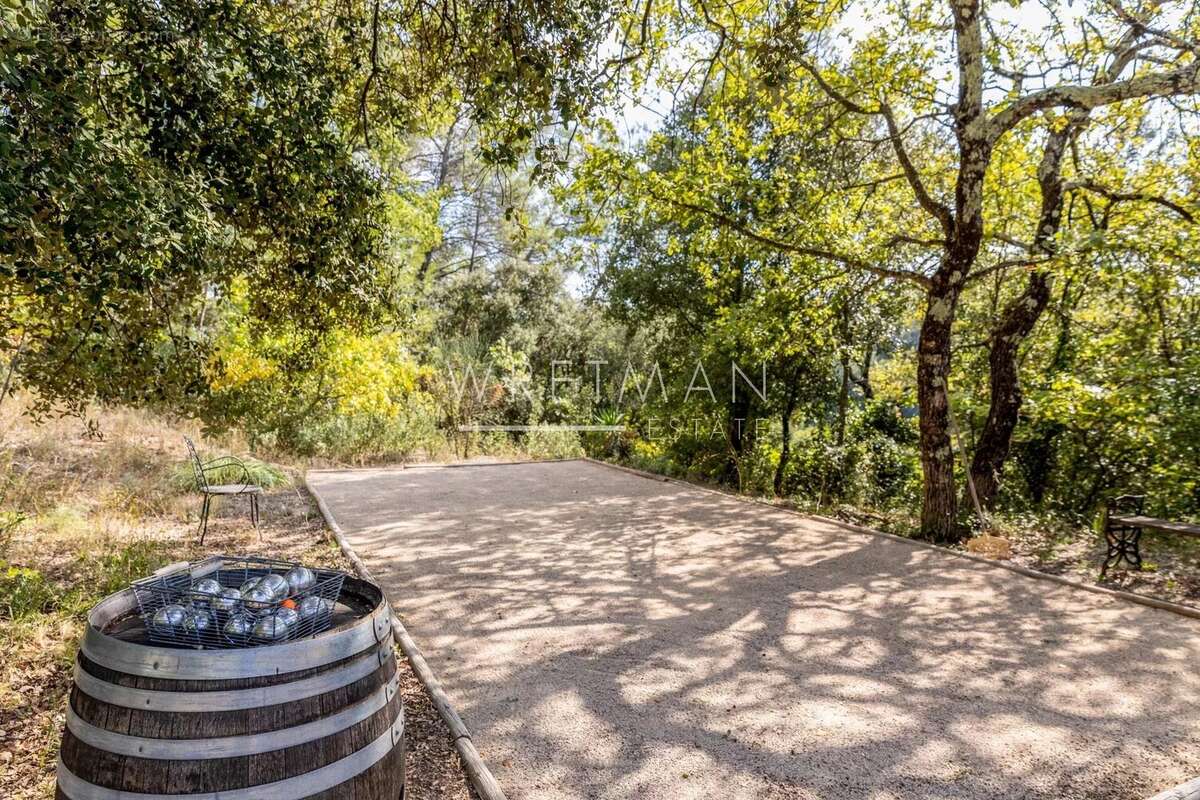 Maison à LE CANNET-DES-MAURES