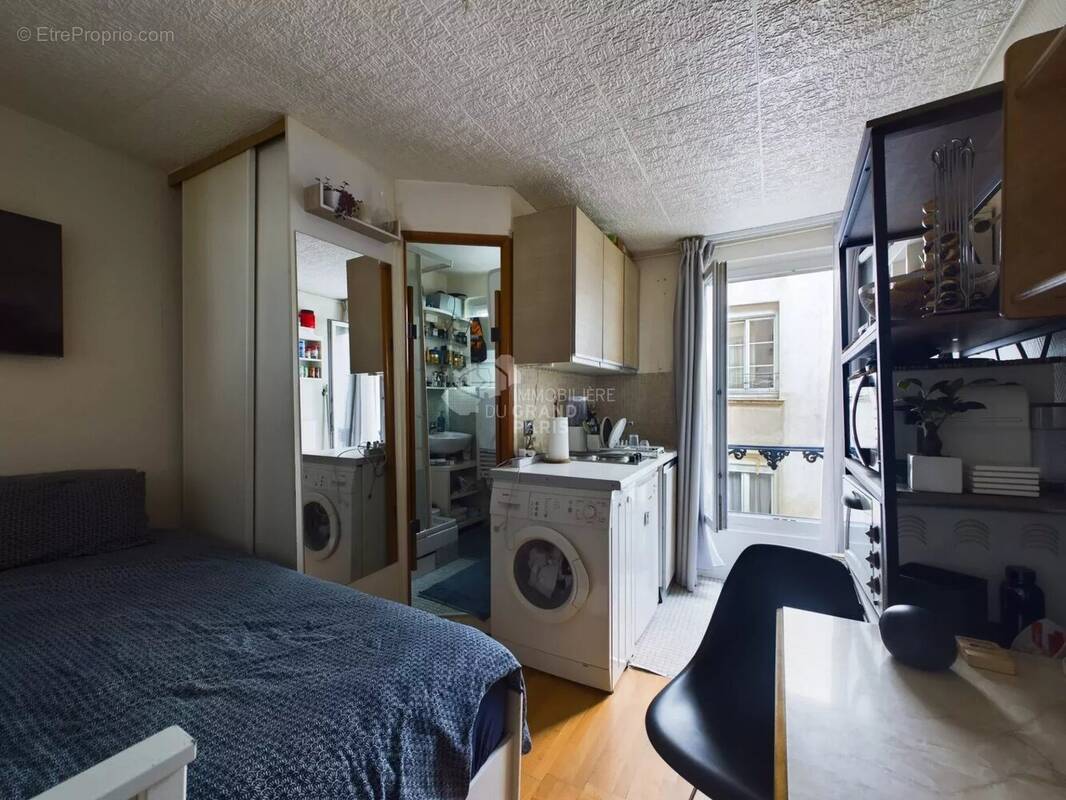Appartement à PARIS-9E