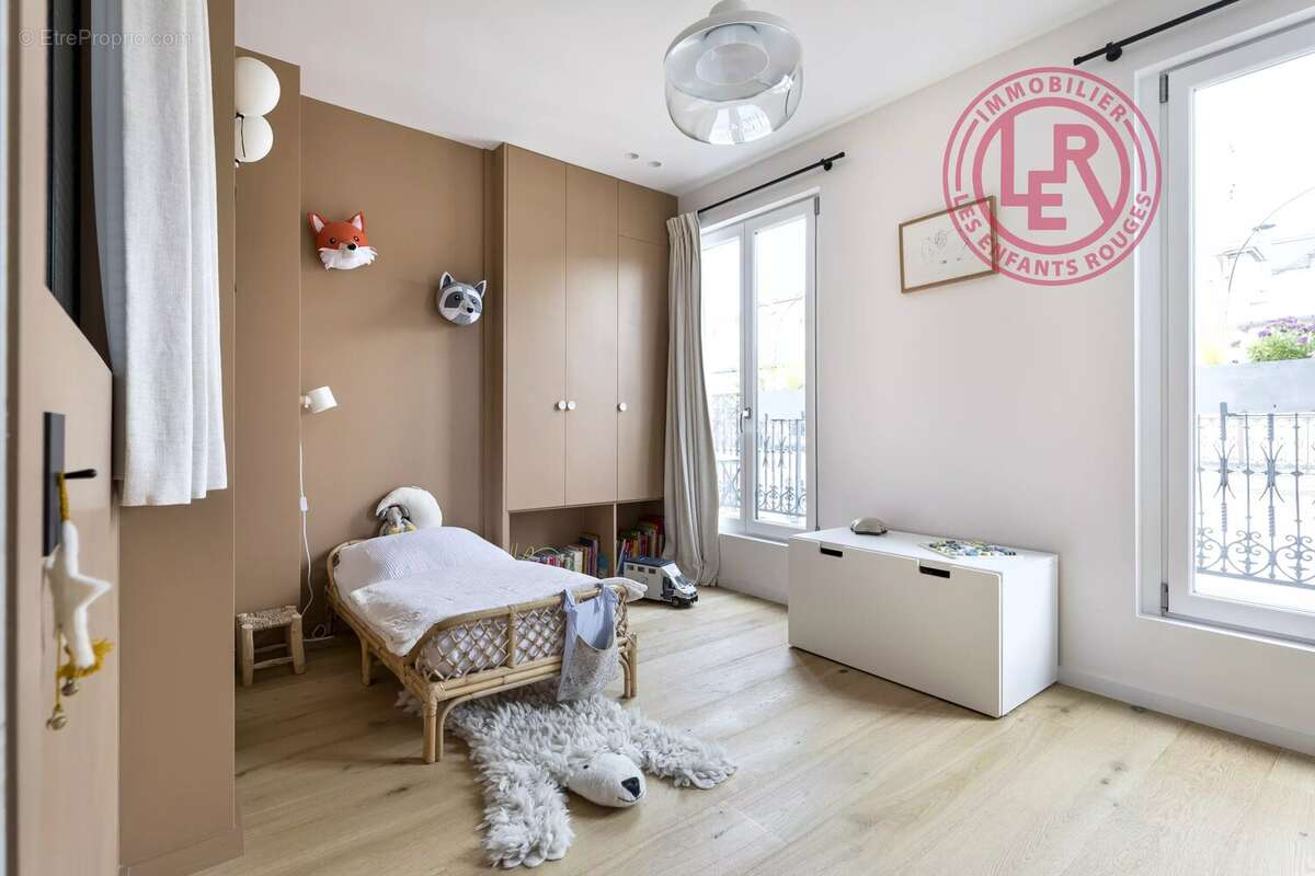 Appartement à PARIS-11E