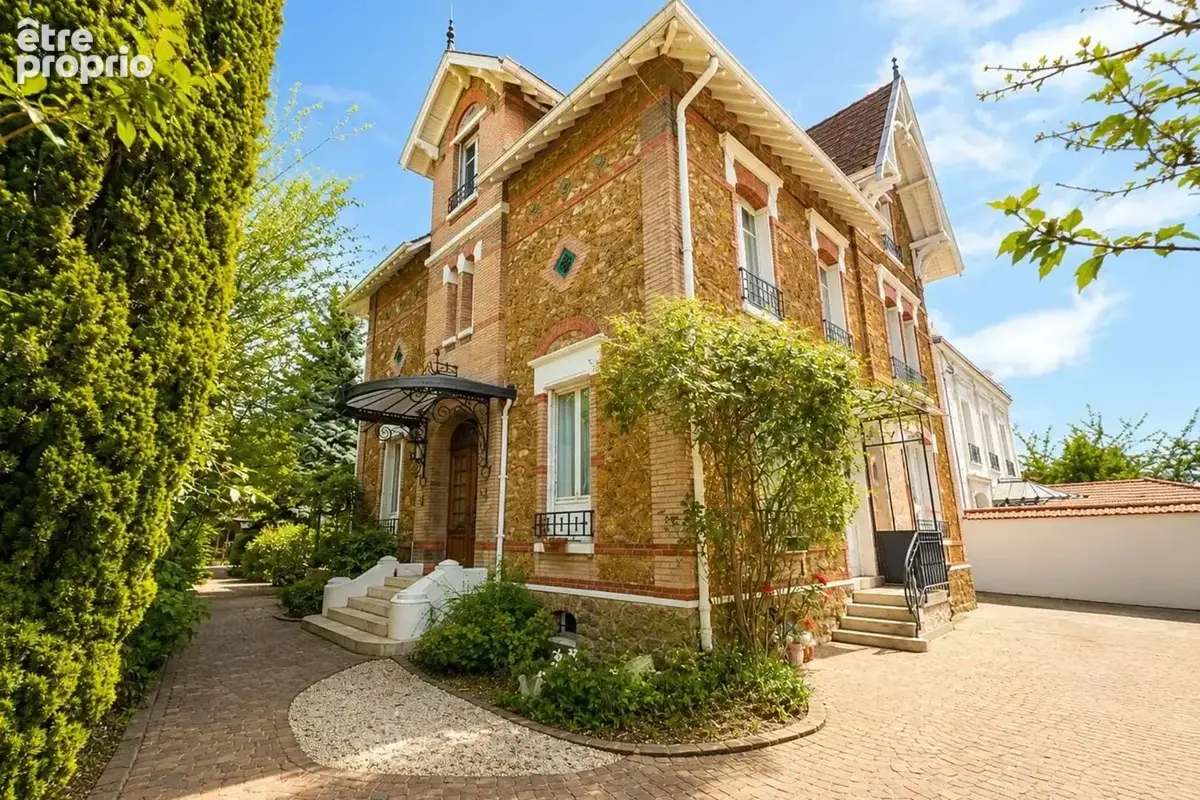 Maison 10 pièces 272 m² à vendre à Saint-Maur-Des-Fosses (94100) - photo 4