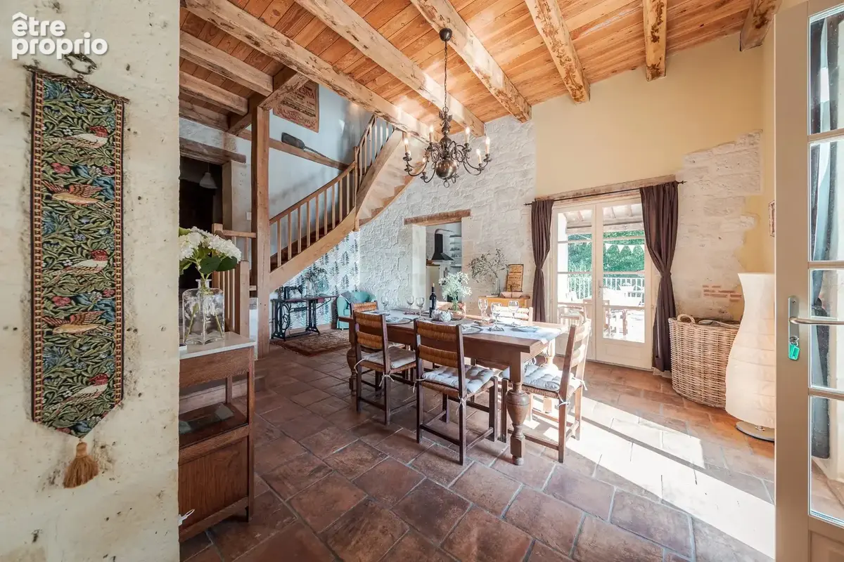 Charmante maison en pierre de 3 chambres avec piscine et vue - photo 6