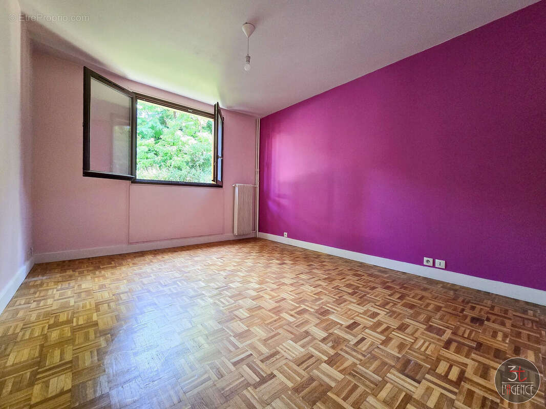 Appartement à FONTENAY-SOUS-BOIS
