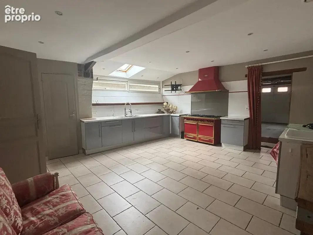 Grande maison familiale de 268 m² au cœur de Bléneau (89220) - photo 2