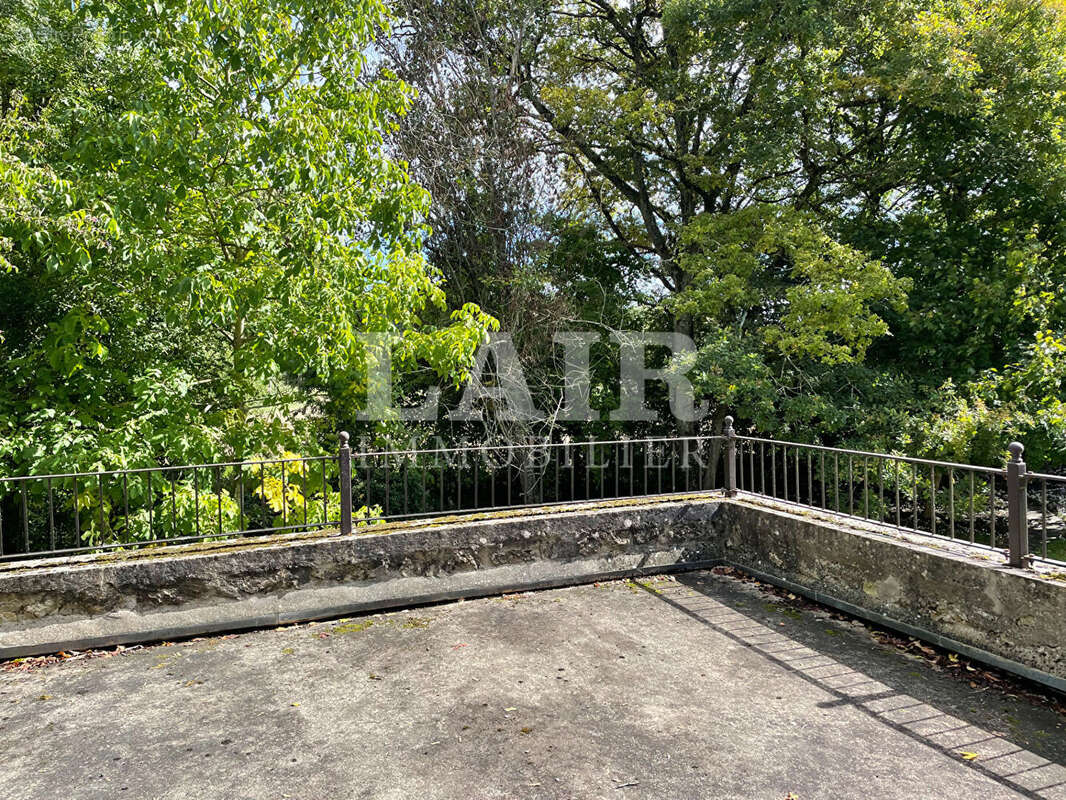 Maison à vendre secteur Igé - Réf B14075 - photo 9
