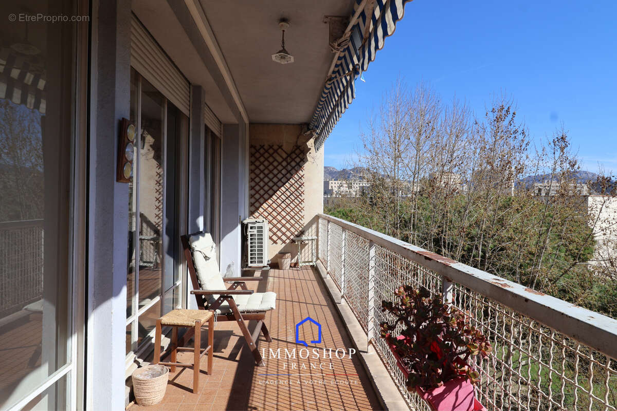 Appartement à MARSEILLE-8E