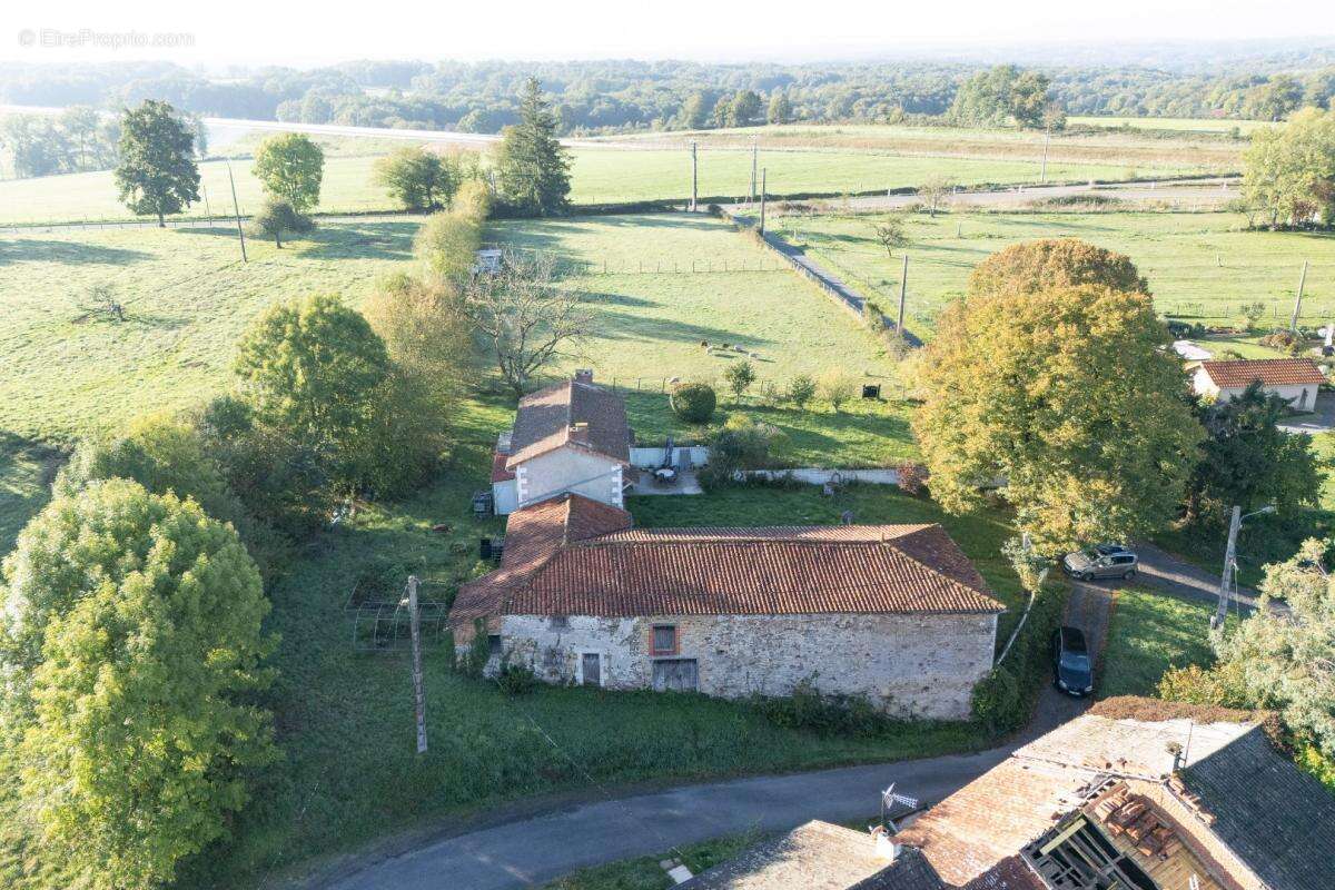 Maison à ROUMAZIERES-LOUBERT