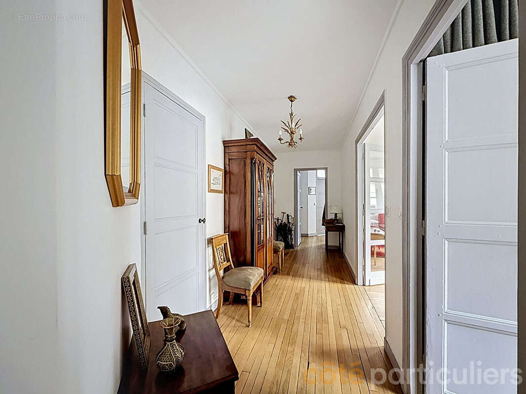 Appartement à ISSY-LES-MOULINEAUX