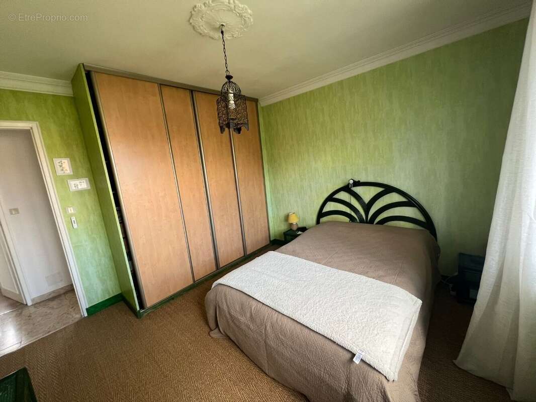 Maison à SAINT-CHERON