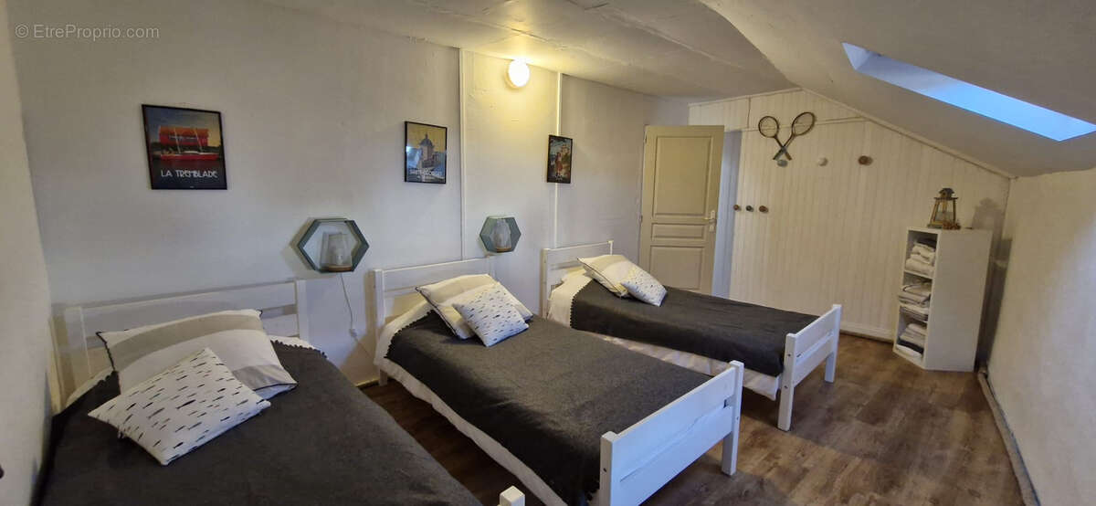 Maison à MORTAGNE-SUR-GIRONDE