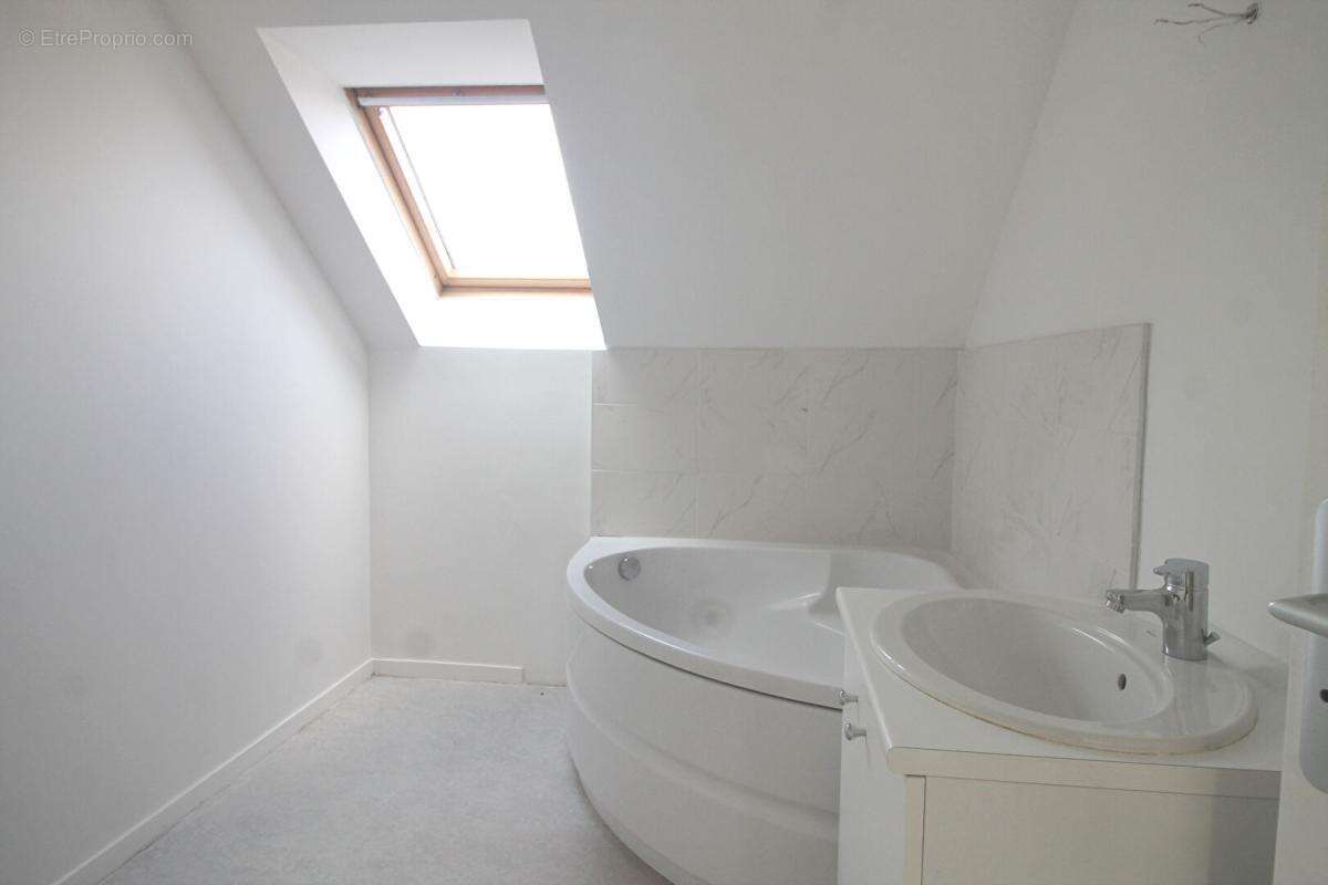 Maison Cuincy - 3 ch - 91 m2 - garage - jardin - photo 6