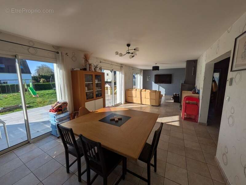 Saint tugdual maison de 110 m² 5 pièces 4 chambres avec vie de plain pied sur parcelle de 4479 m² - photo 8