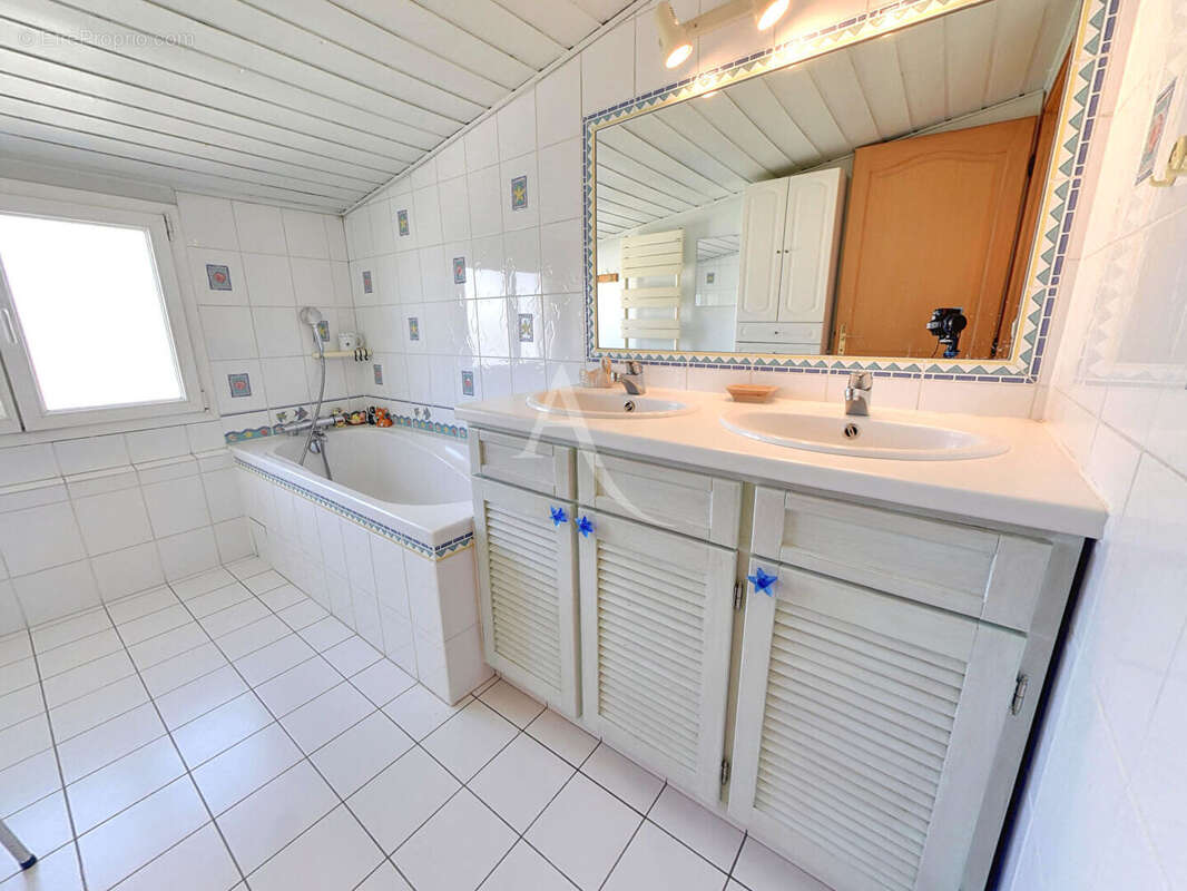 Maison à BRY-SUR-MARNE