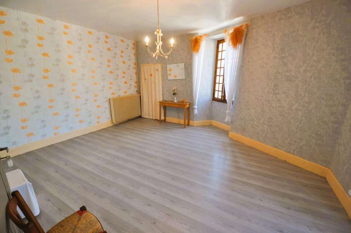 Maison à CESTAYROLS