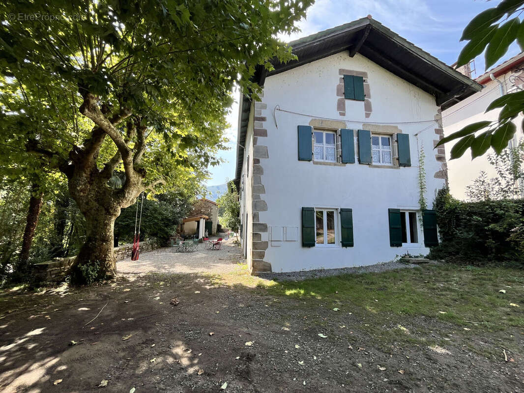 Photo 2 - Maison à SAINT-ETIENNE-DE-BAIGORRY