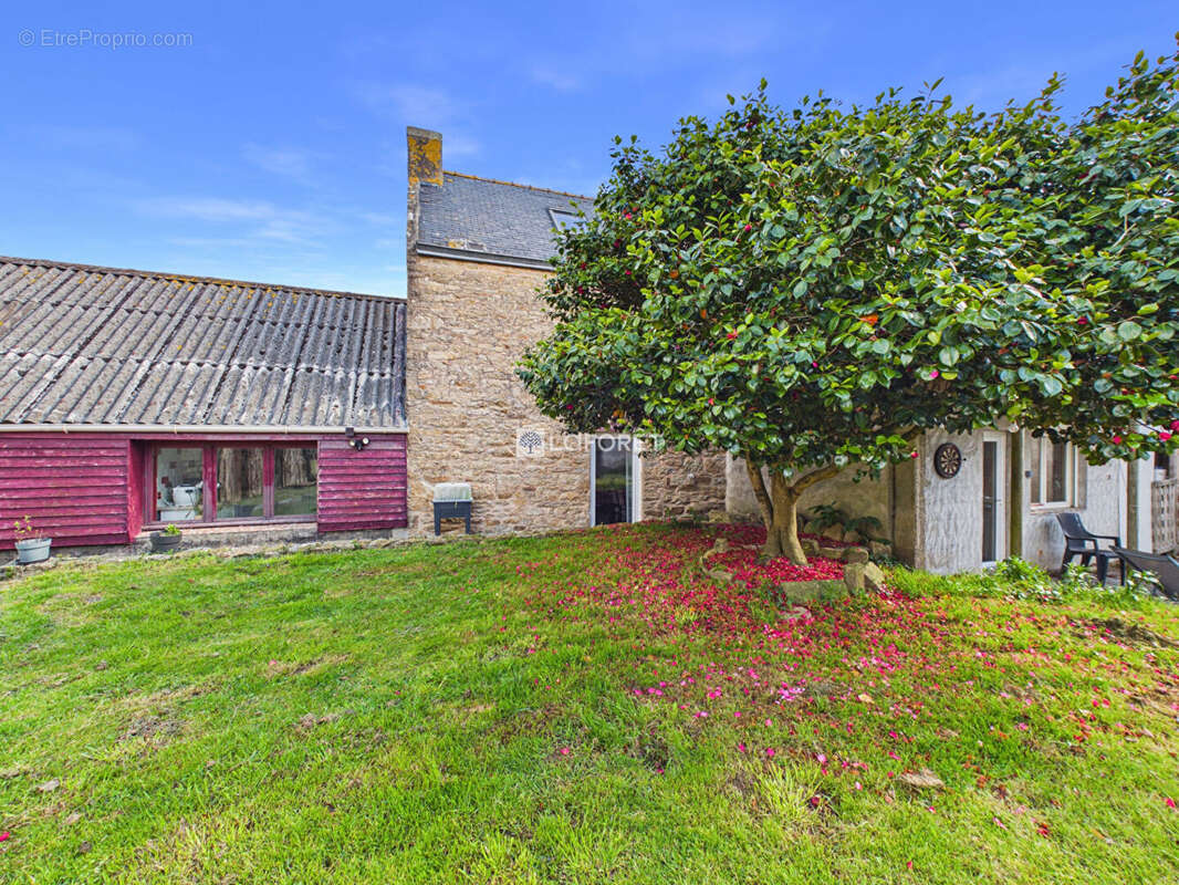 Maison à GUILER-SUR-GOYEN