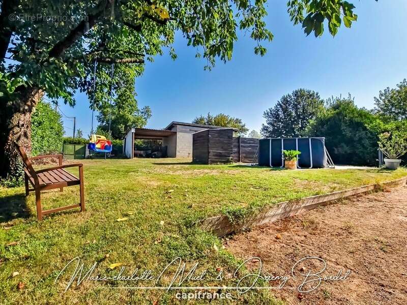 Maison à PONT-DE-VAUX