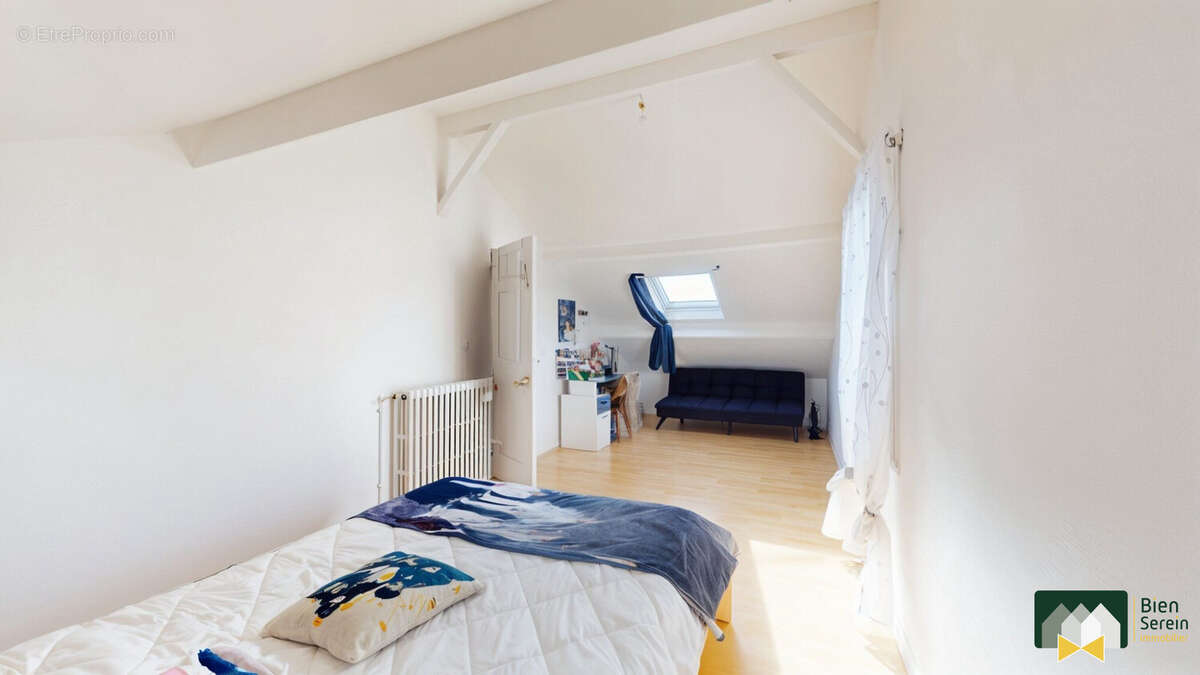 Maison à FRESNAY-LE-GILMERT