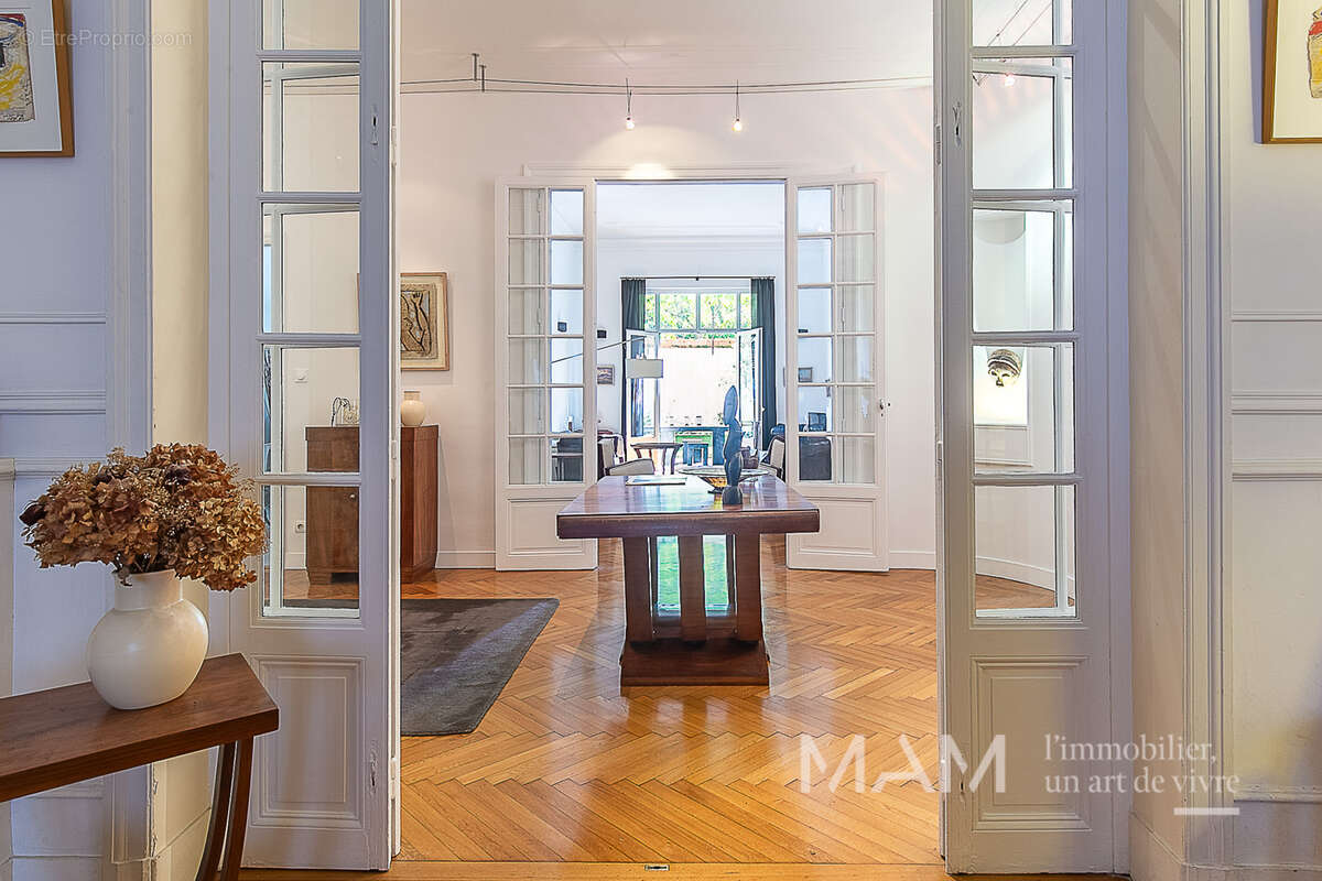 Appartement à MARSEILLE-8E