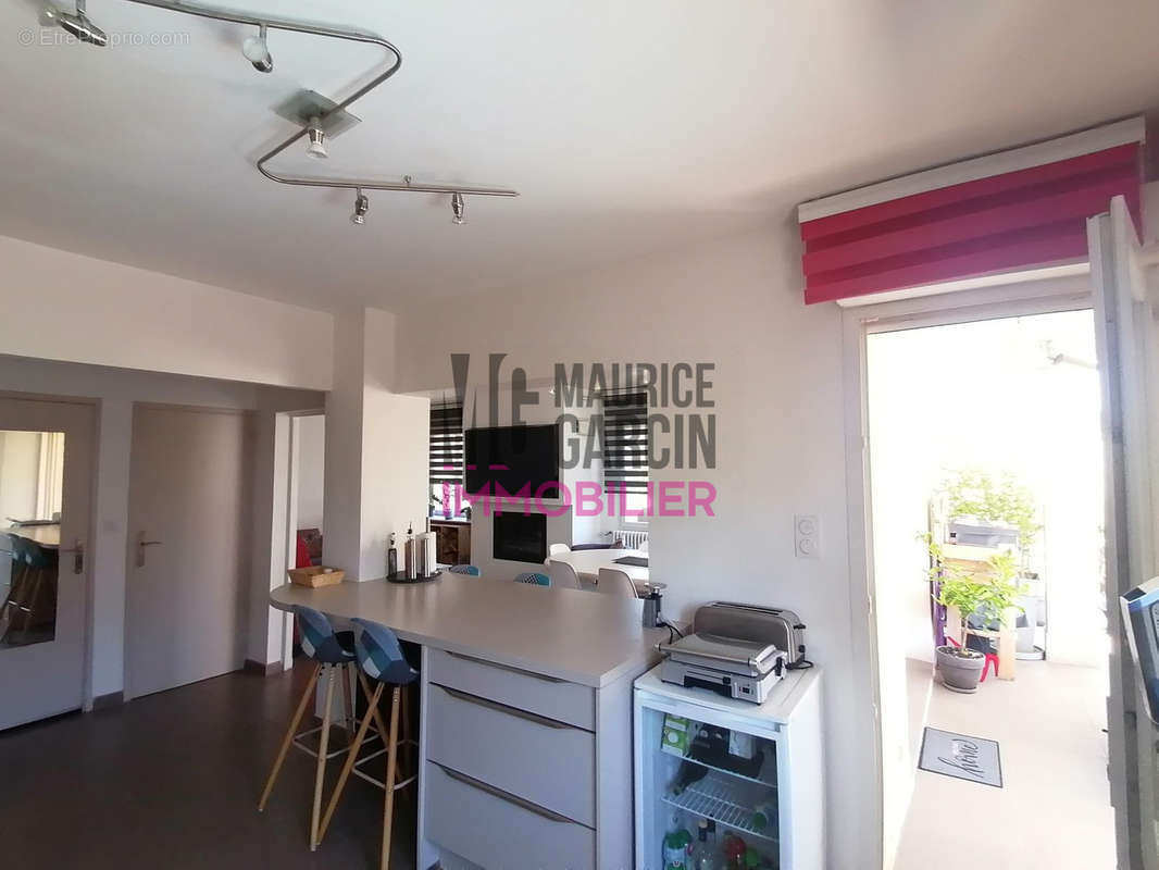 Maison à L'ISLE-SUR-LA-SORGUE