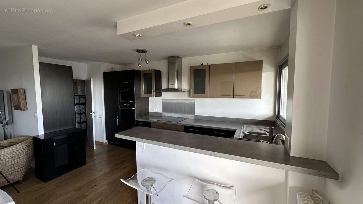 Appartement à SURESNES