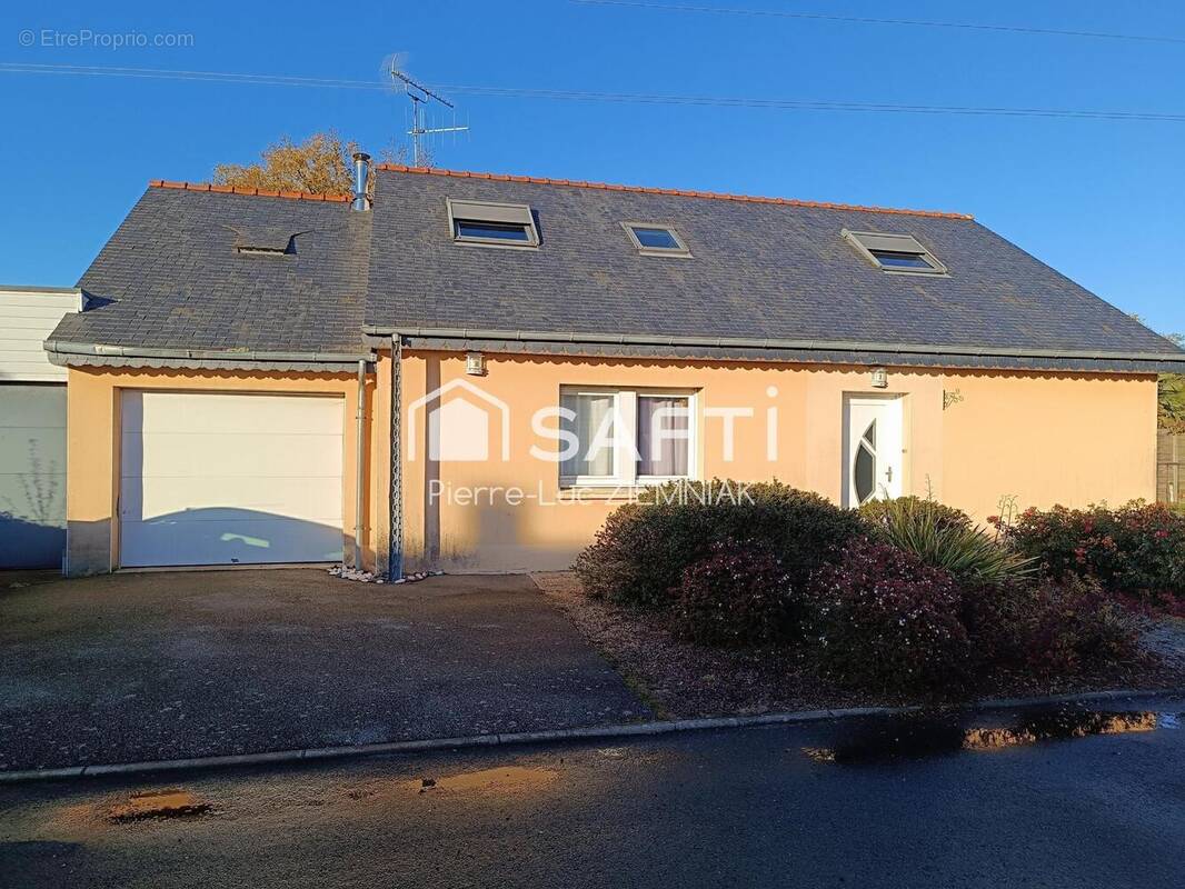 Photo 1 - Maison à AHUILLE