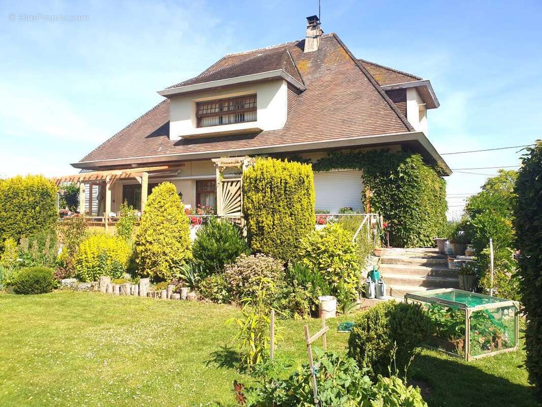 1 n°1 - Maison à FRESSENNEVILLE